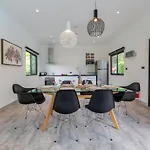 Villa Sawadee, 2 Bedrooms, Chaweng Noi